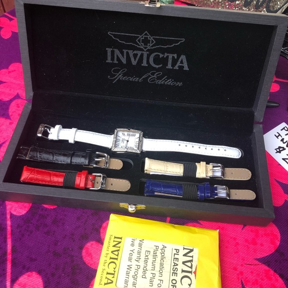NIB Invicta Watch Special Edition Womens - Picture 2 of 8
